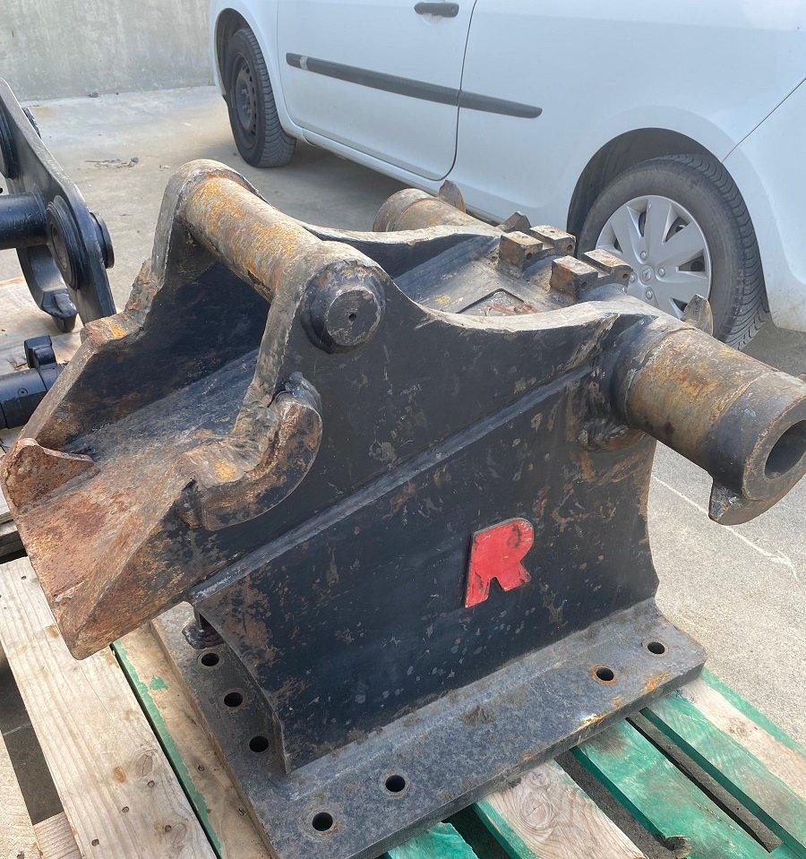 be-repository-equipment-b433634b9769d8.jpg