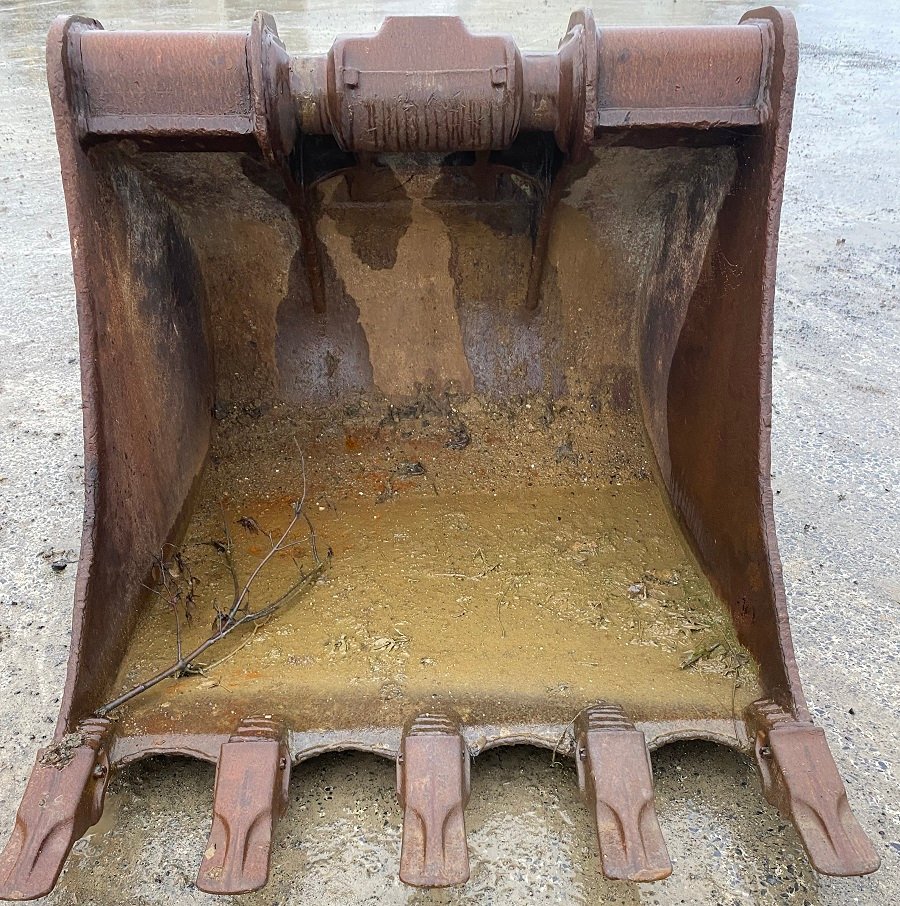 be-repository-equipment-d76cce2a4636b5.jpg
