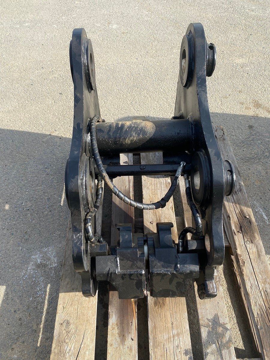 be-repository-equipment-e3e6c06d353ad5.jpg