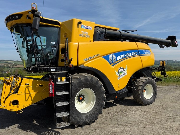 New Holland CR 8.90 REVELATION