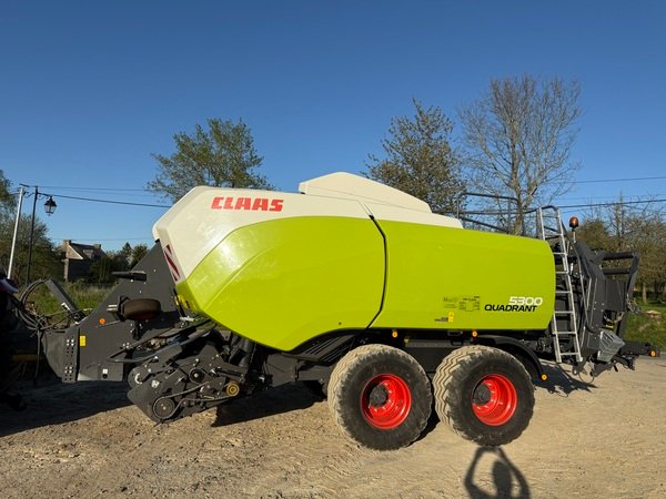 Claas QUADRANT 5300 RF TANDEM